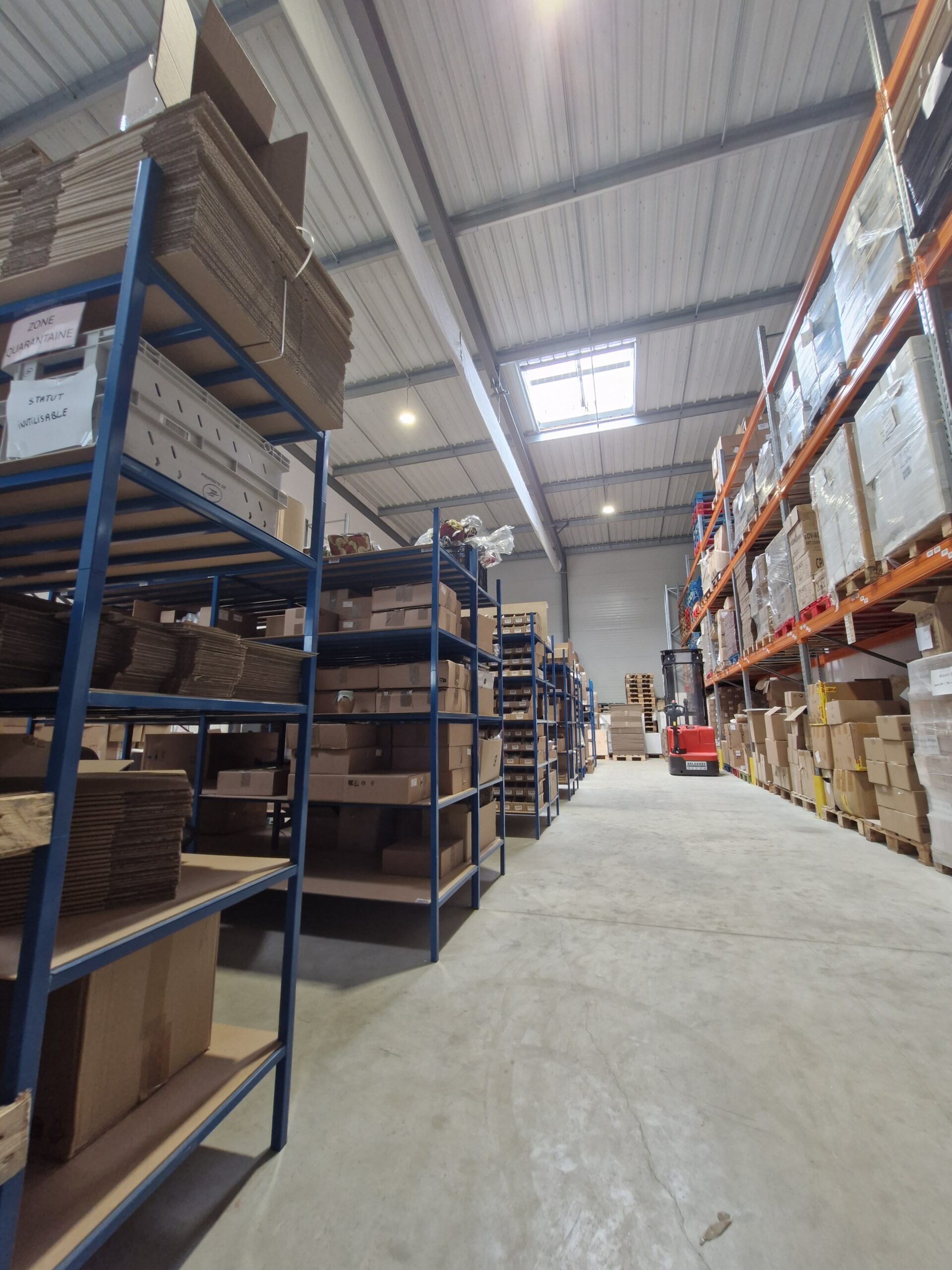 Entrepôt de stockage ALOLOG
